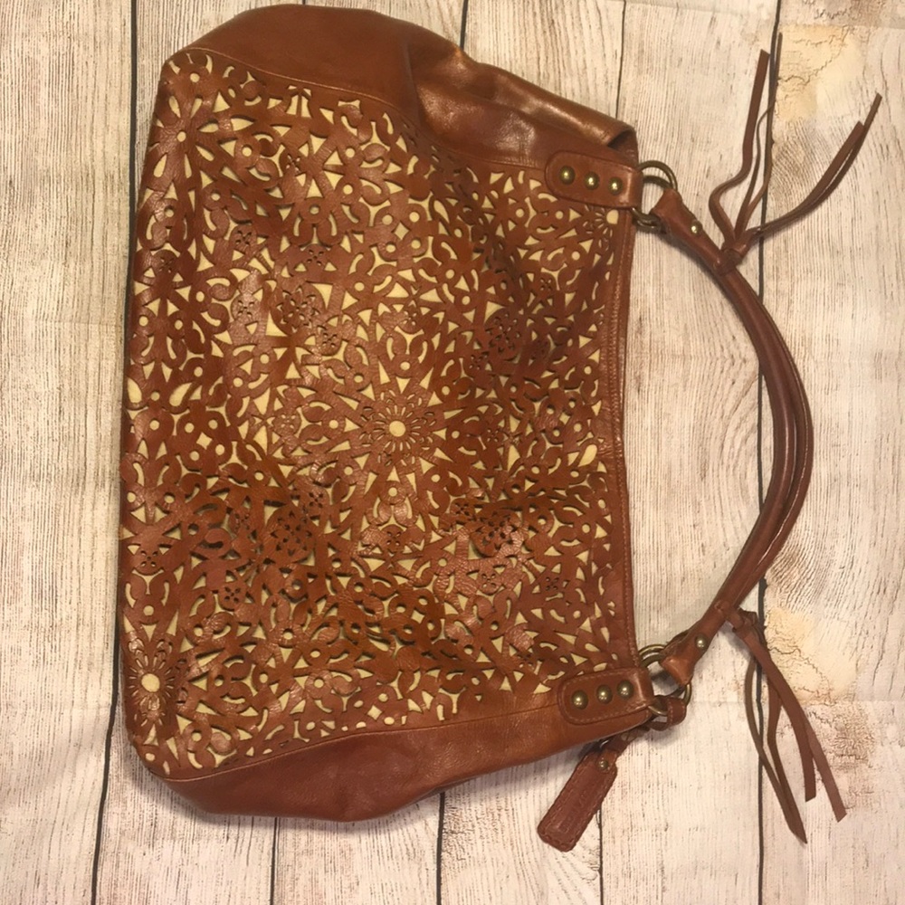 Isabella Fiore Leather bag